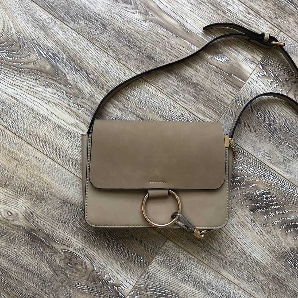 White Fox Boutique Arielle Crossbody Bag Nude